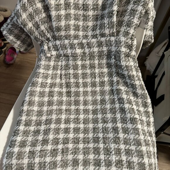 Zara Cute Dress - Picture 3 of 3